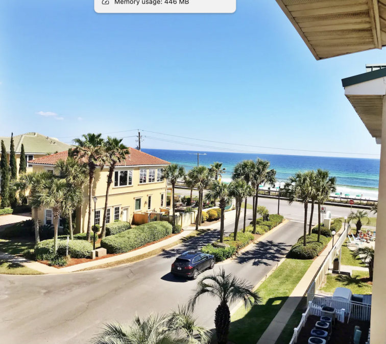 The best view of the ocean in Building one!! Gorgeous top floor views.