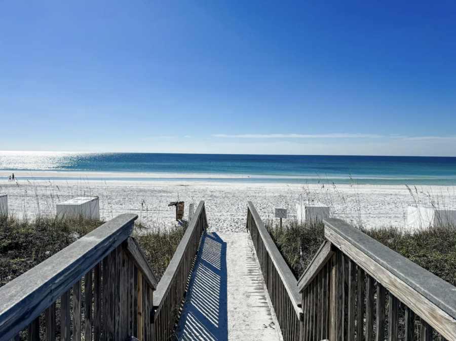 Walkway to Maravilla's very own private beach. Gorgeous Emerald Coast waters.